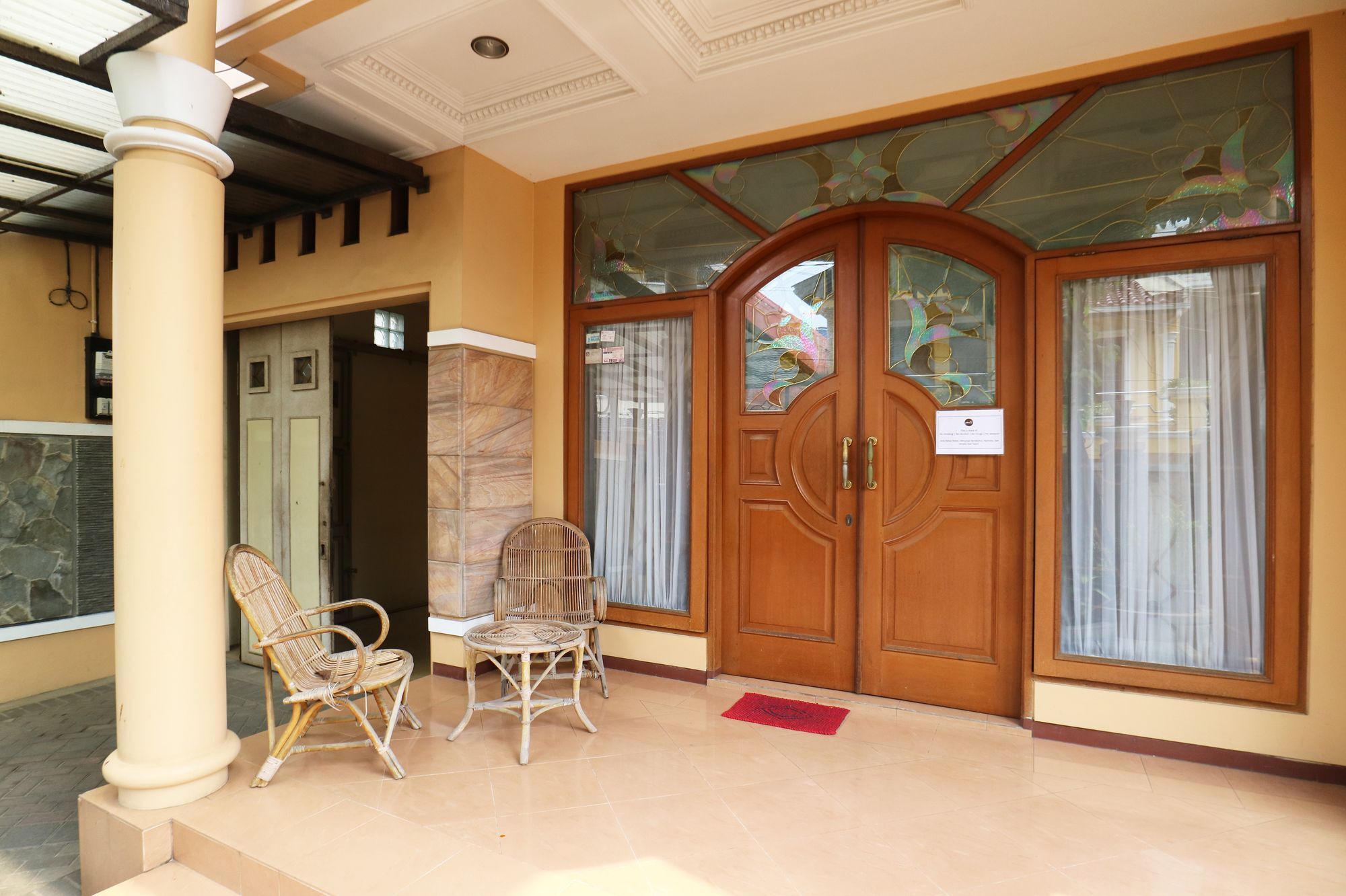 Maharani Guesthouse Tebet Syariah Yakarta Exterior foto